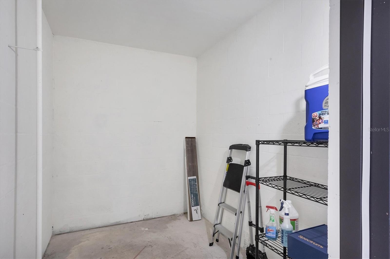 Image 30 of 73 For 16904 Vardon Terrace 401