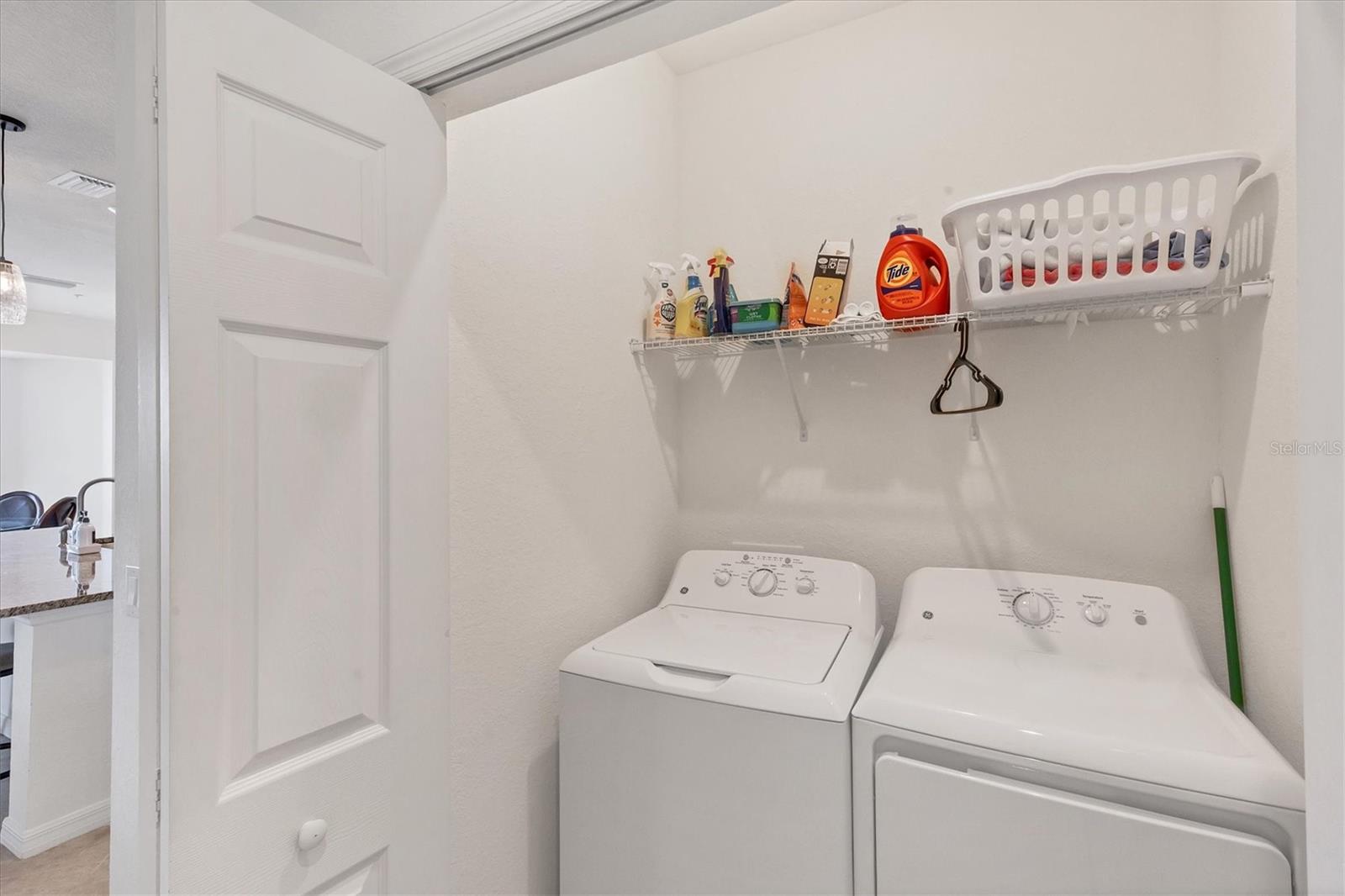 Image 31 of 73 For 16904 Vardon Terrace 401