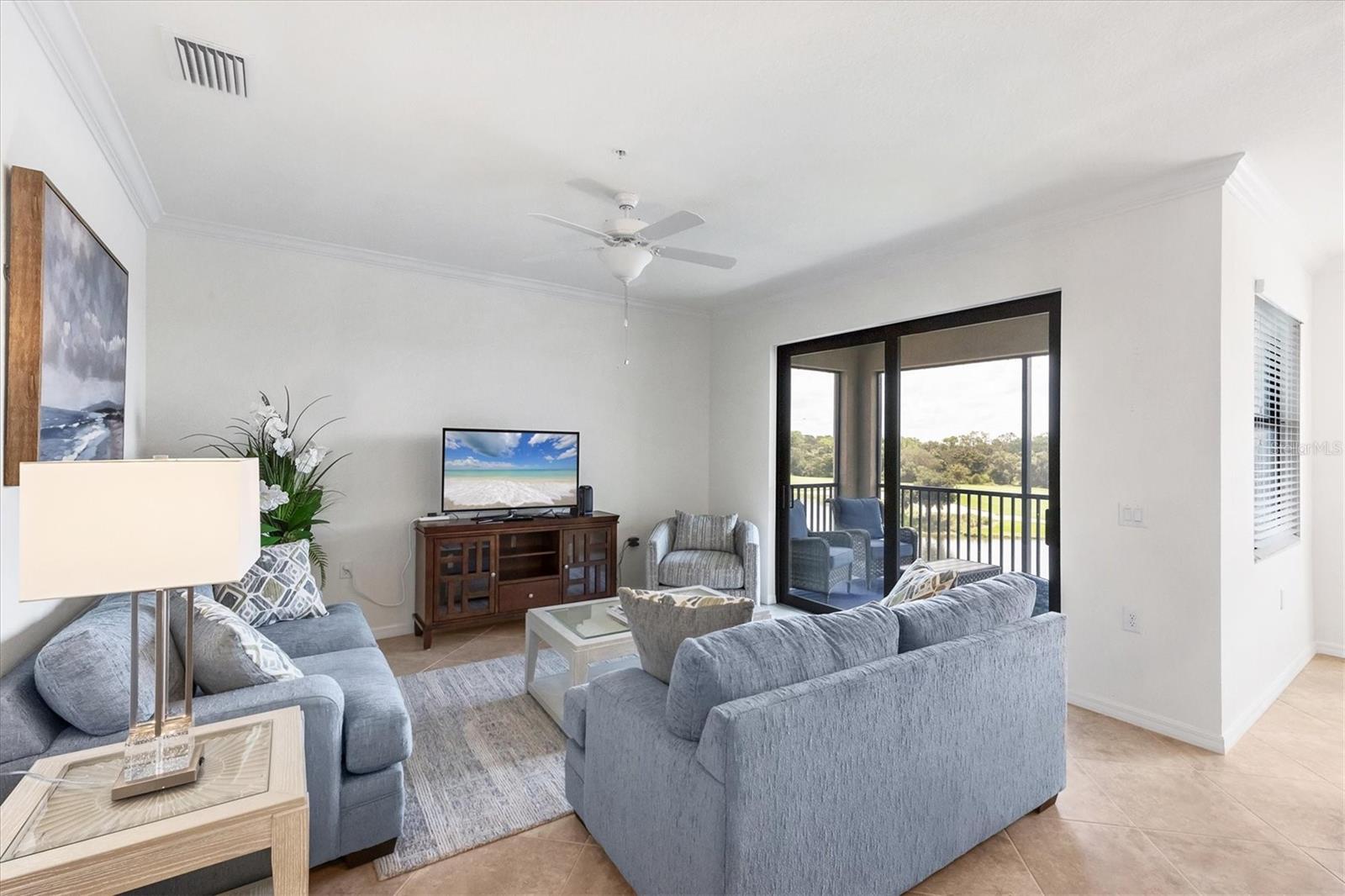 Image 6 of 73 For 16904 Vardon Terrace 401