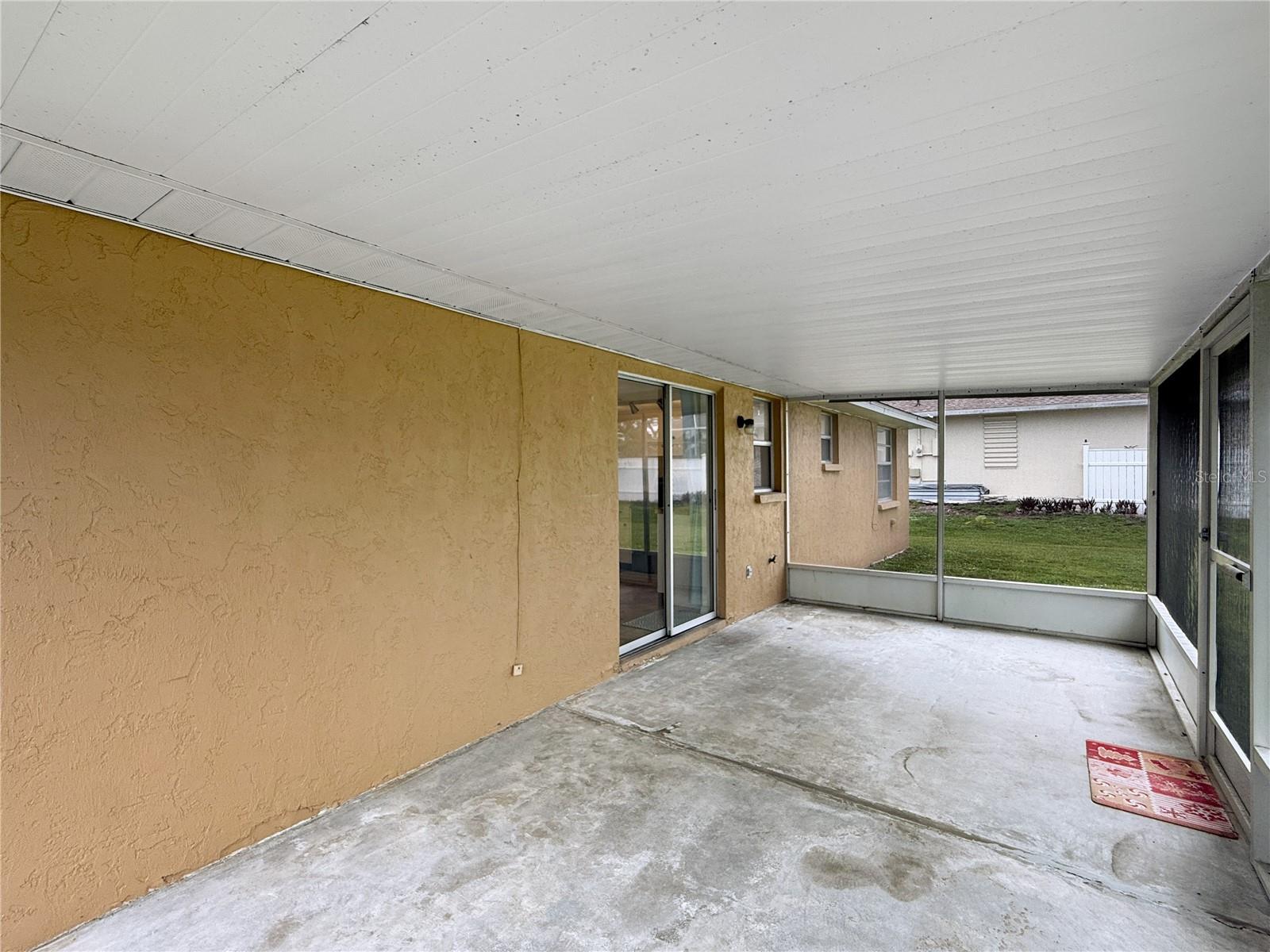 Image 18 of 27 For 635 Lewis Street