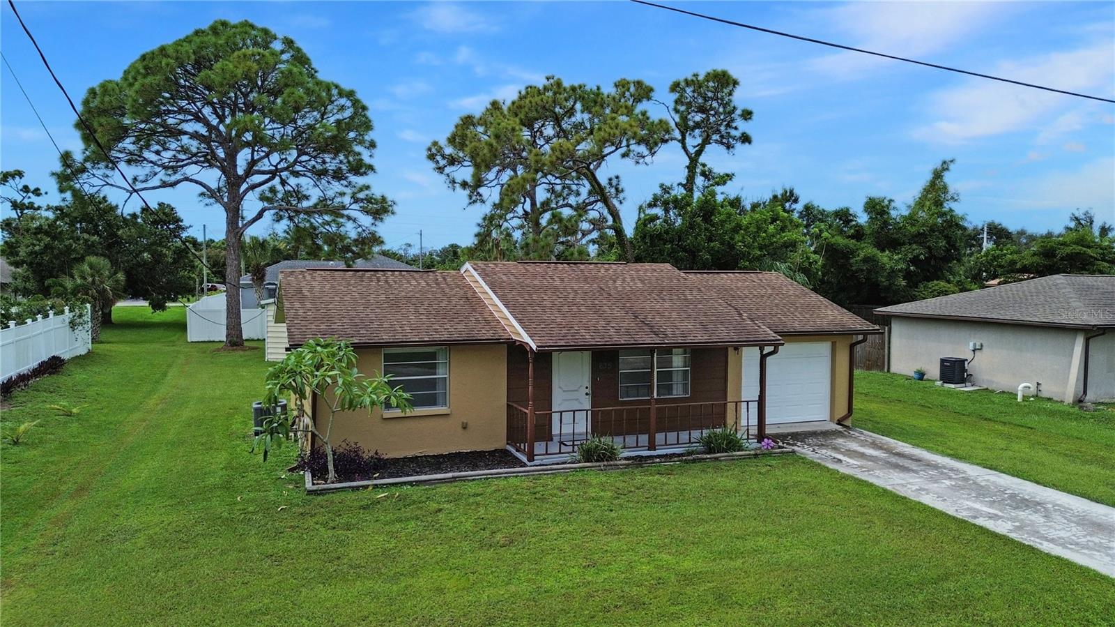 Image 3 of 27 For 635 Lewis Street