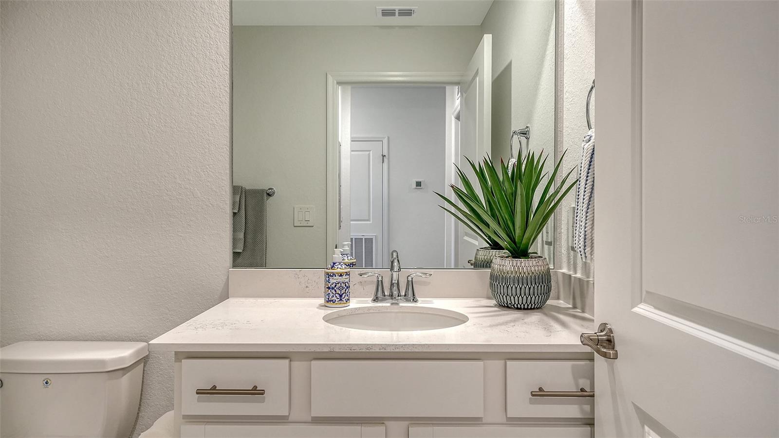 Image 28 of 85 For 17625 Opal Sand Drive 203