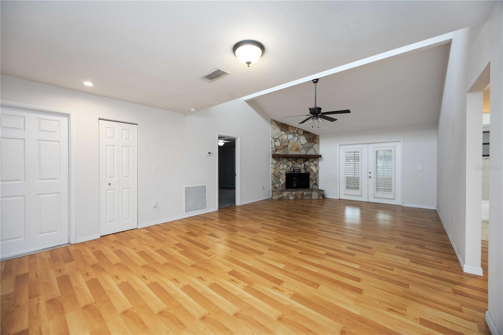 Image 7 of 42 For 4148 Lancaster Drive