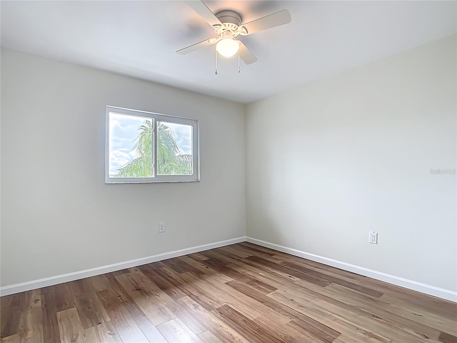 Image 15 of 40 For 12538 Kingsway Circle 907