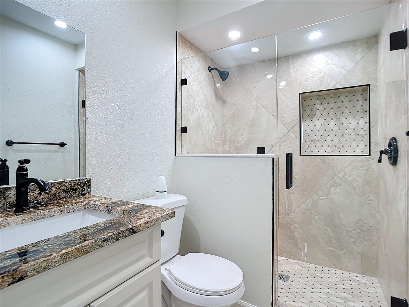 Image 23 of 40 For 12538 Kingsway Circle 907
