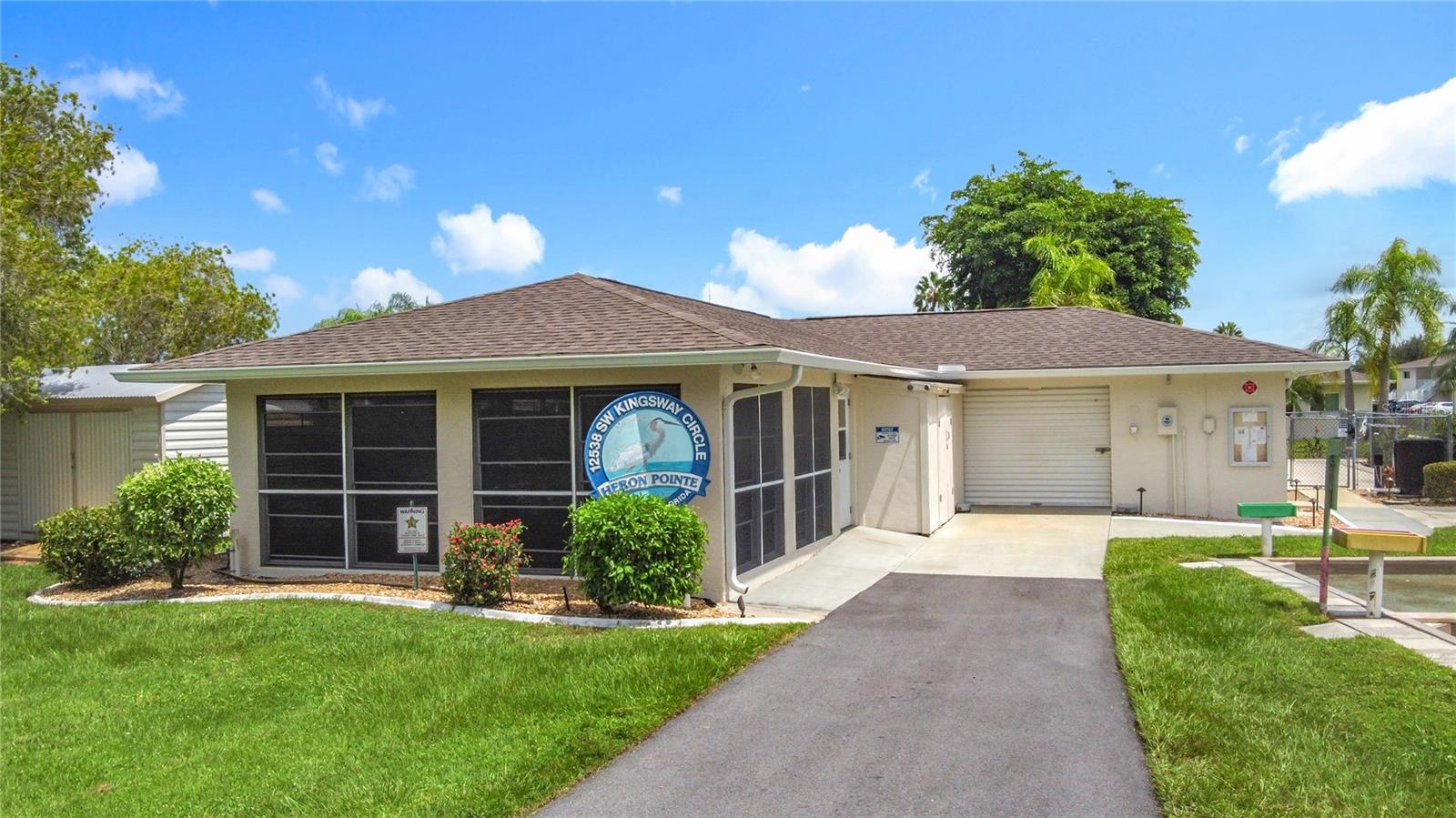 Image 36 of 40 For 12538 Kingsway Circle 907