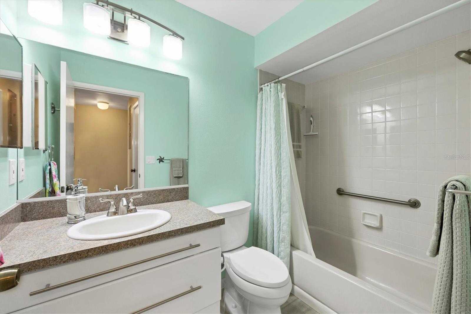 Image 18 of 48 For 7117 28th Ave  7117