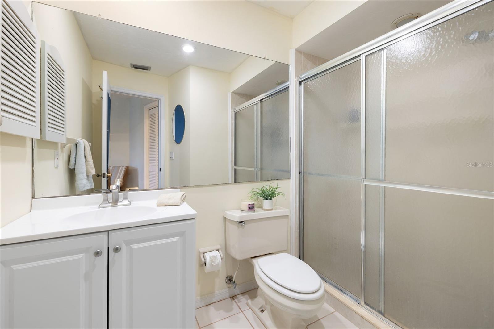 Image 20 of 26 For 3033 Chapman Boulevard