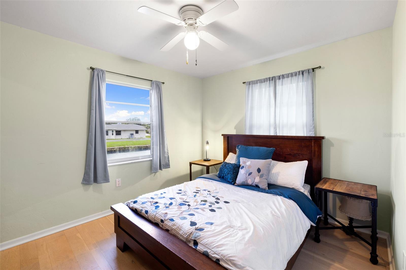 Image 21 of 26 For 3033 Chapman Boulevard