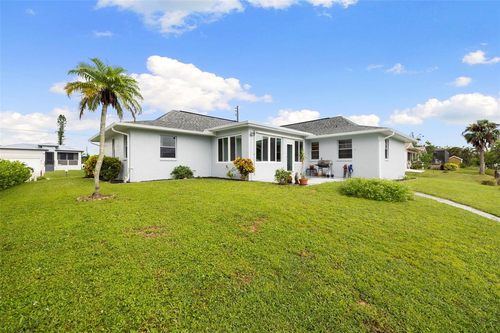 Image 3 of 26 For 3033 Chapman Boulevard