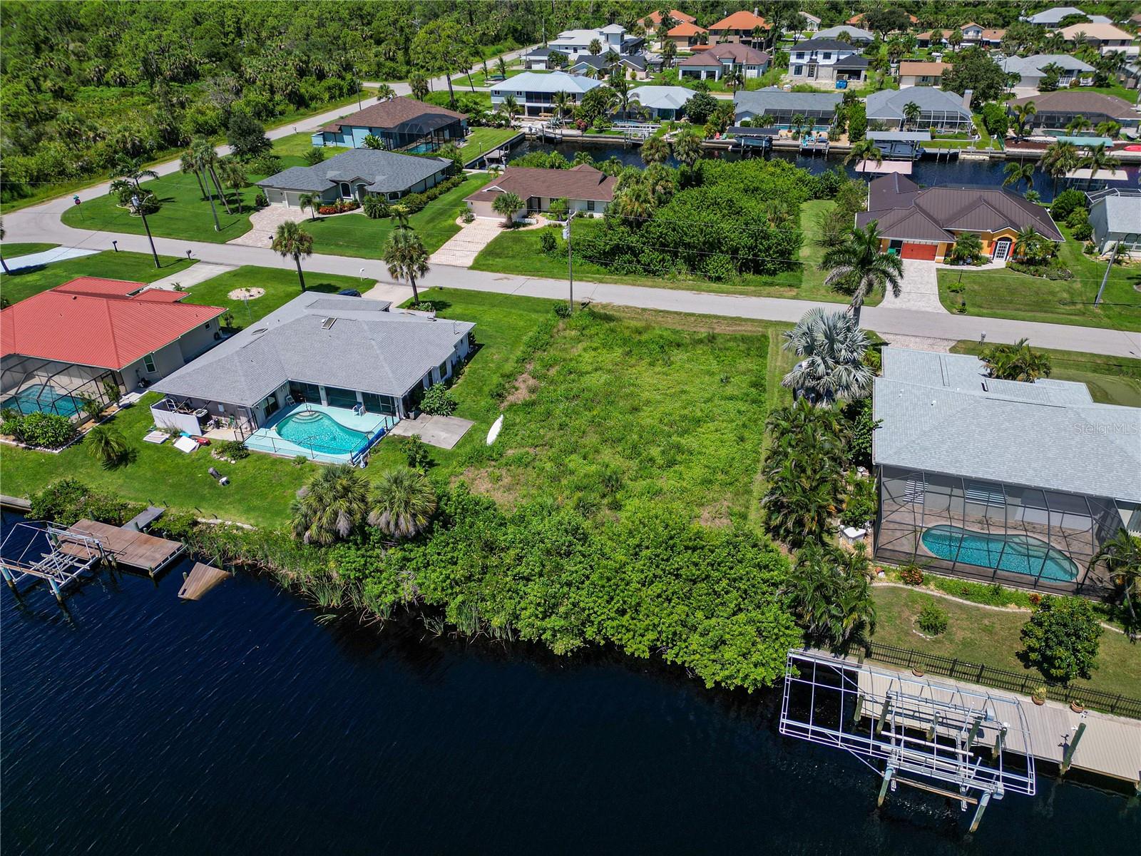 Image 8 of 9 For 2410 Risken Terrace