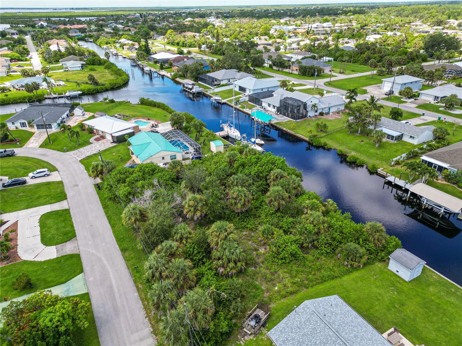 Image 4 of 7 For 18326 Van Nuys Circle