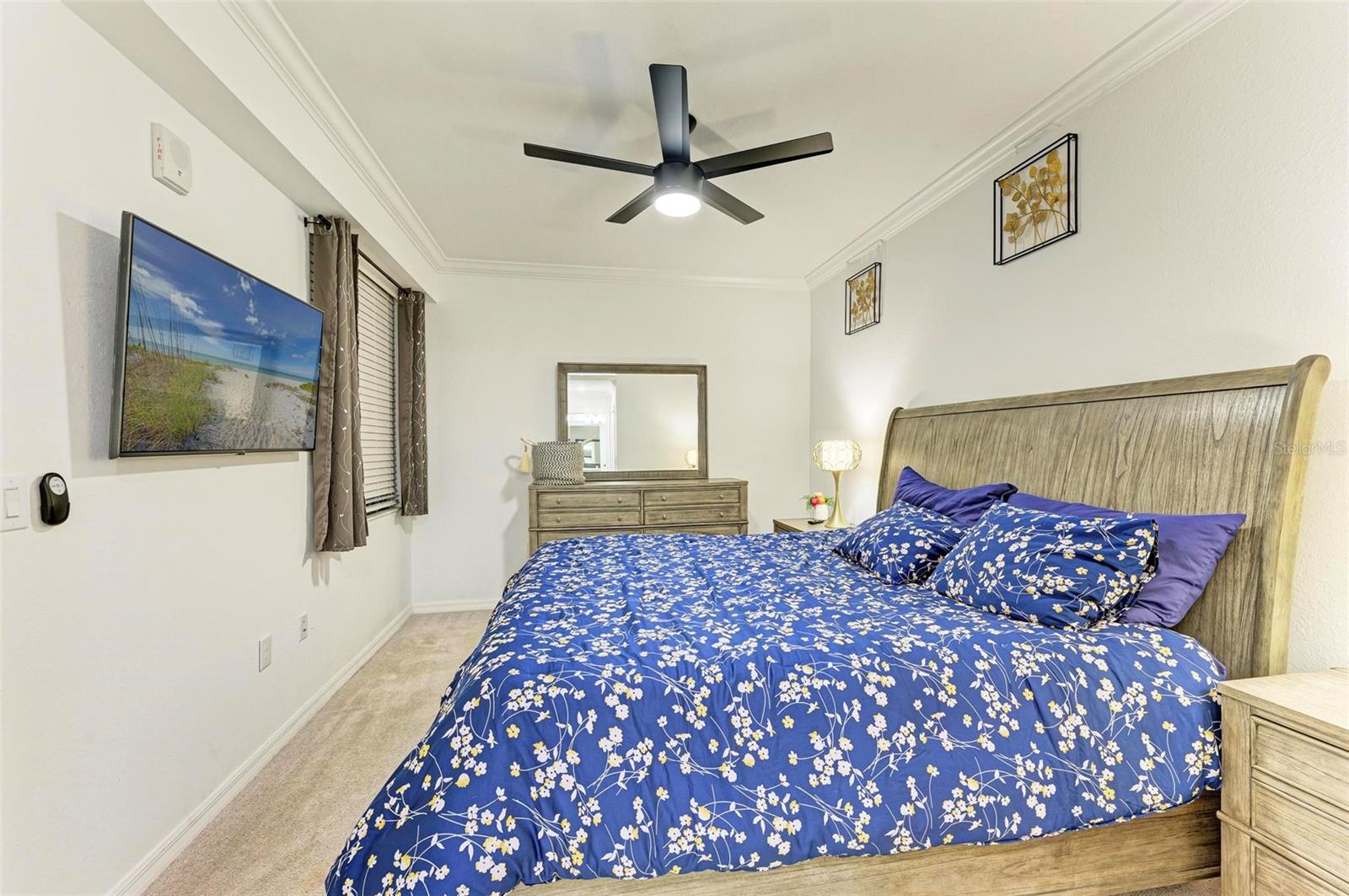 Image 18 of 73 For 18028 Gawthrop Drive 102