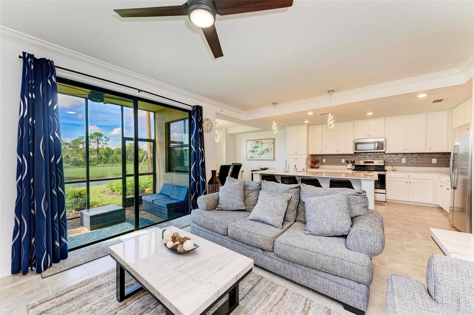 Image 7 of 73 For 18028 Gawthrop Drive 102