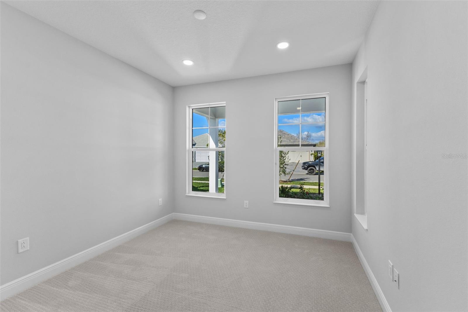 Image 23 of 46 For 8071 Slipway Drive