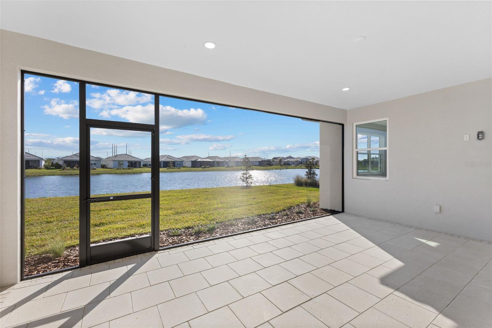 Image 30 of 46 For 8071 Slipway Drive