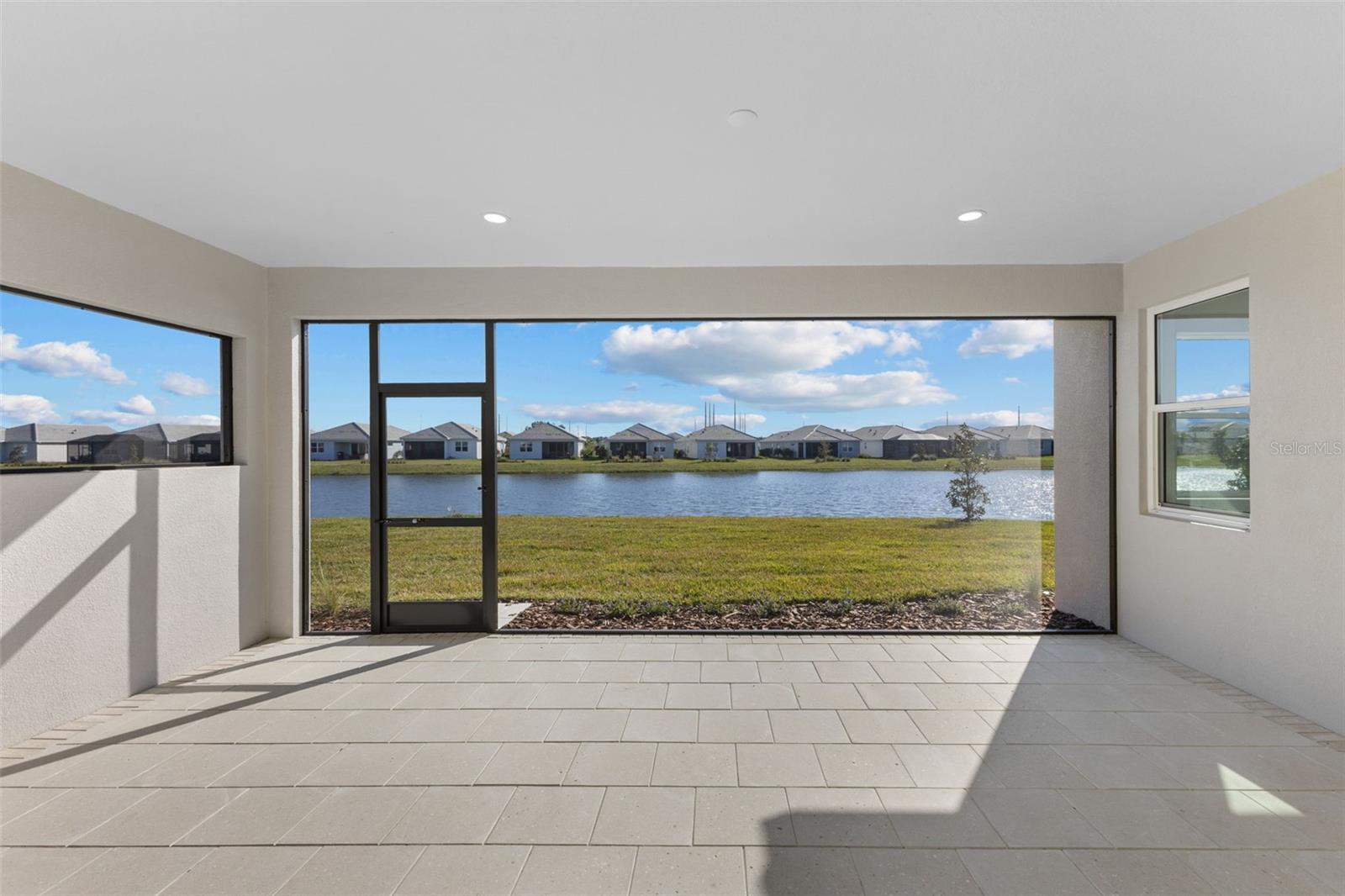 Image 31 of 46 For 8071 Slipway Drive