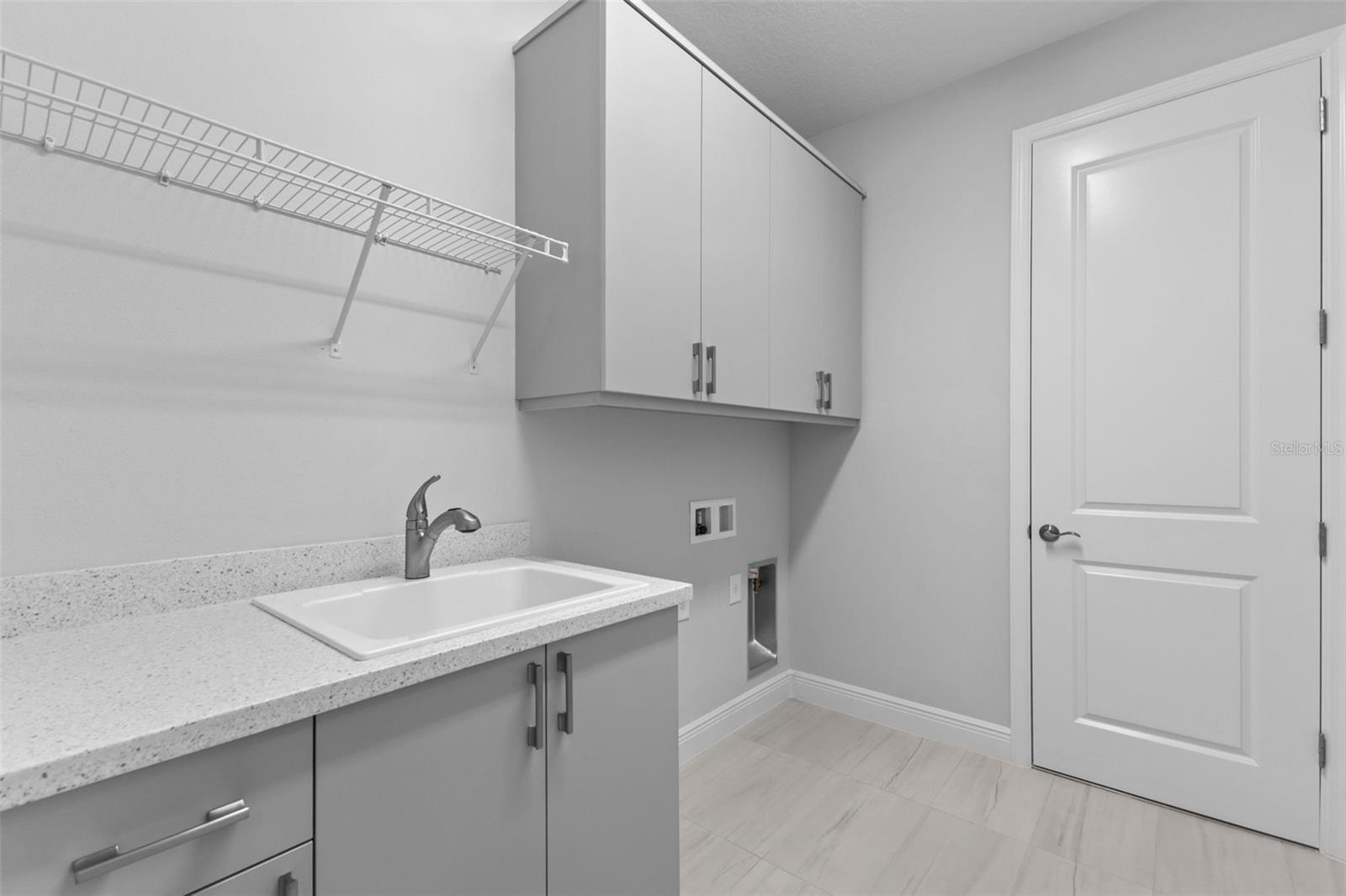 Image 33 of 46 For 8071 Slipway Drive