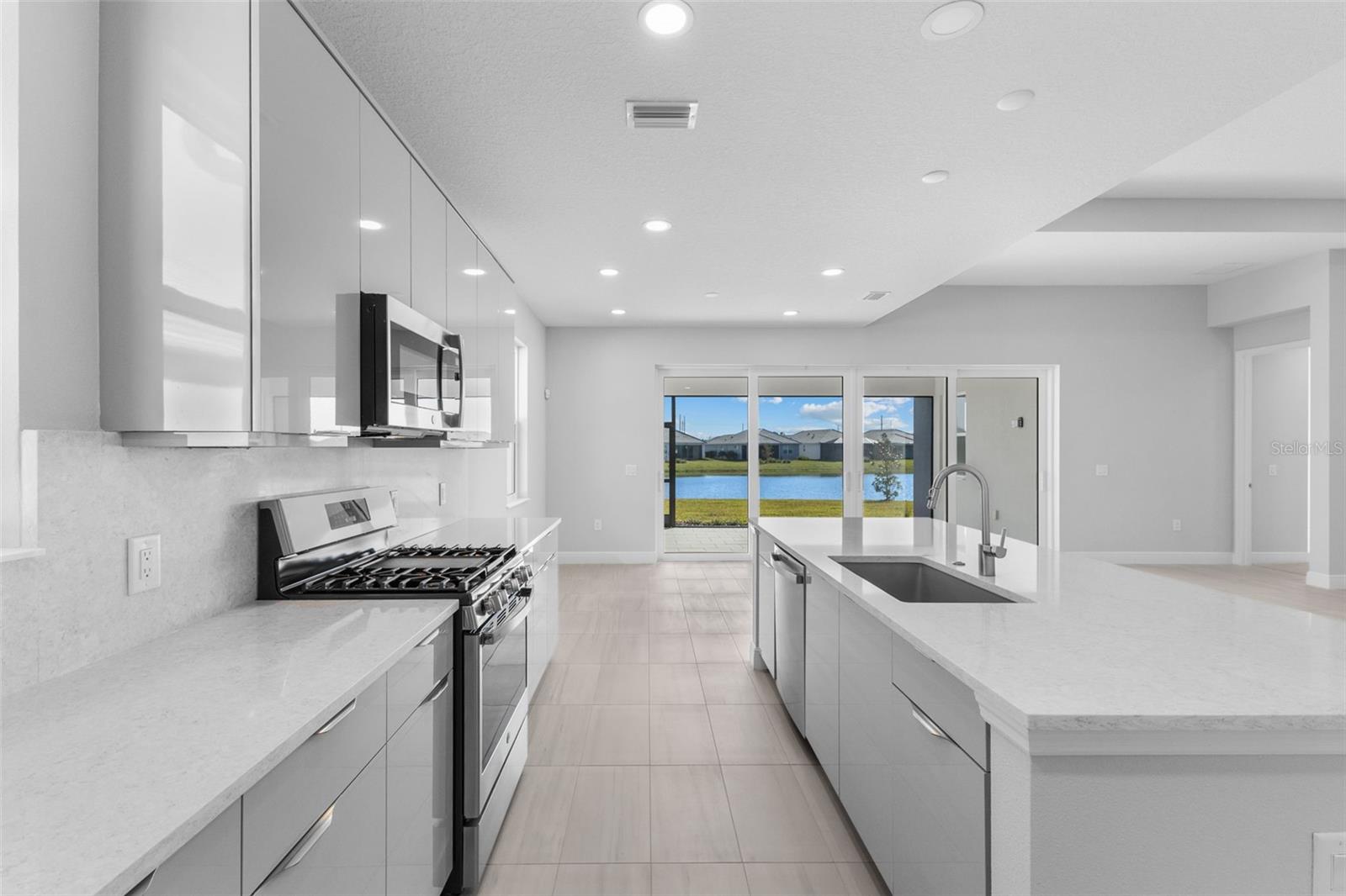 Image 6 of 46 For 8071 Slipway Drive
