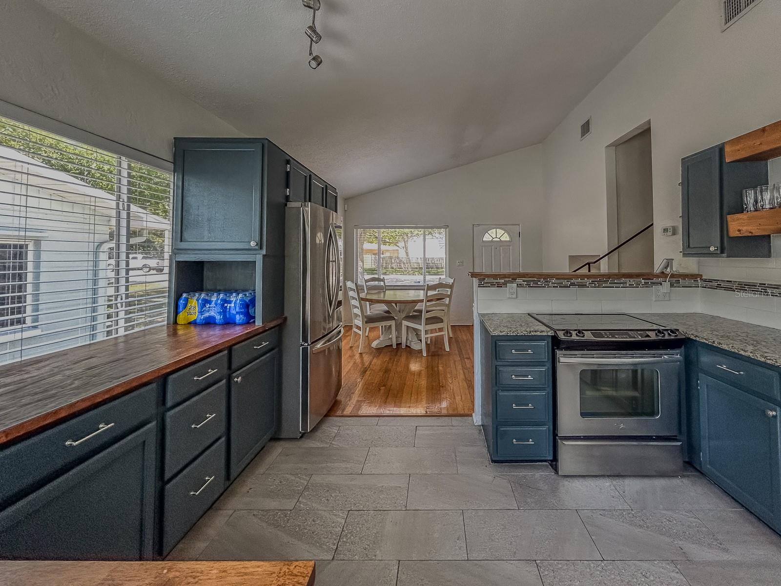 Image 13 of 55 For 4247 Dr Martin Luther King Jr Street N