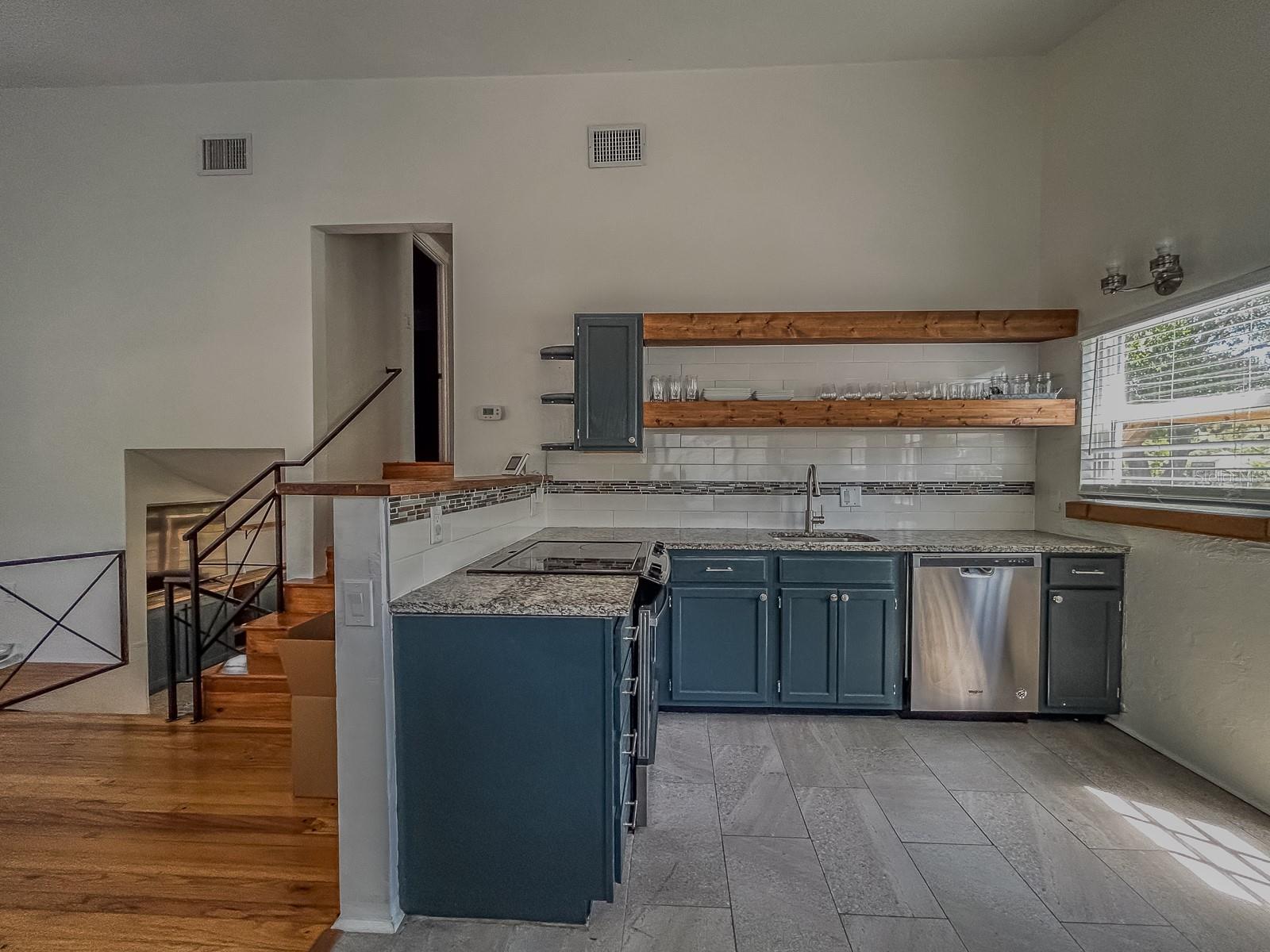 Image 16 of 55 For 4247 Dr Martin Luther King Jr Street N