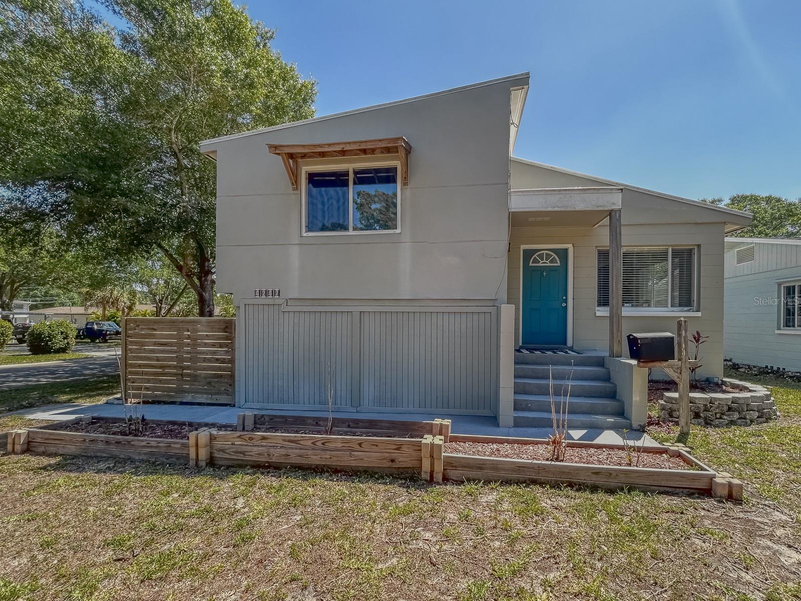 Image 3 of 55 For 4247 Dr Martin Luther King Jr Street N