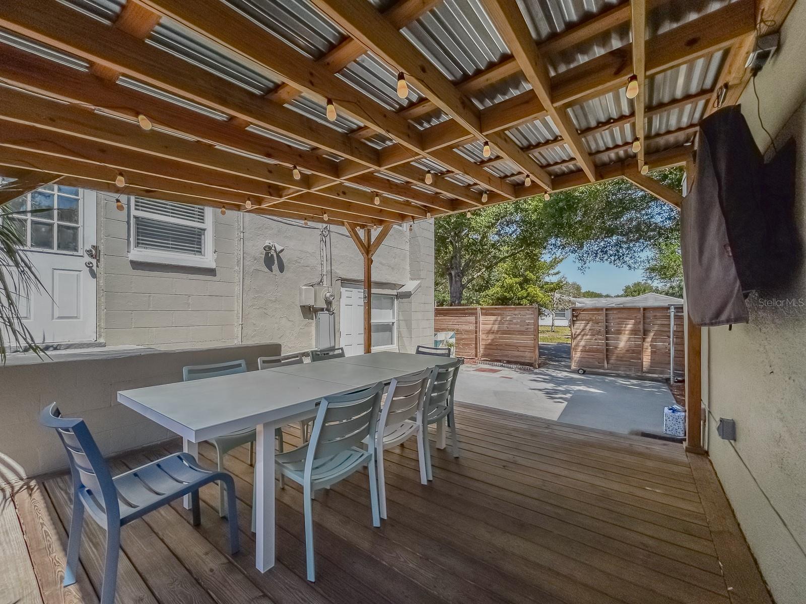 Image 37 of 55 For 4247 Dr Martin Luther King Jr Street N