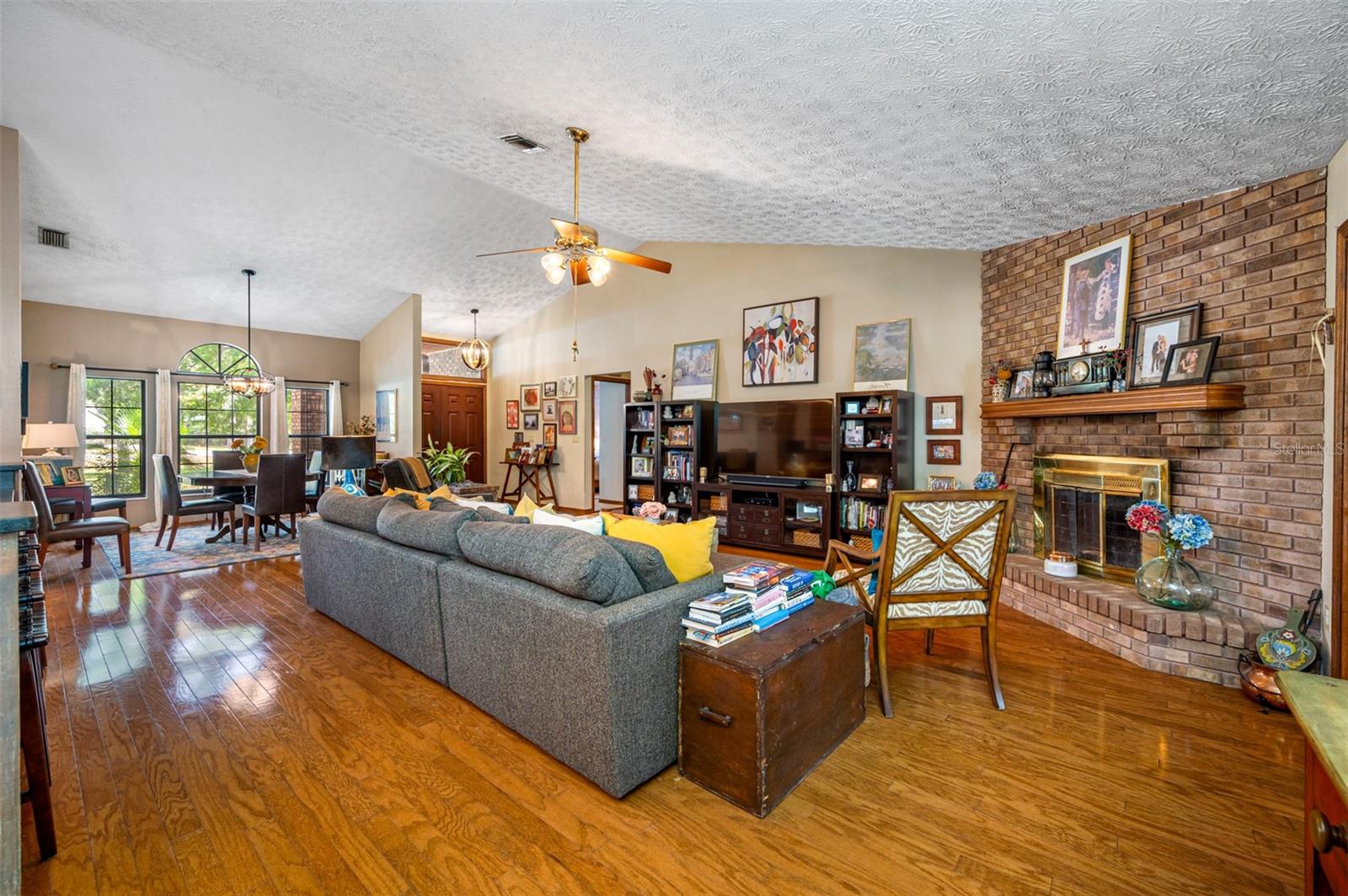 Image 10 of 30 For 9206 65th Avenue E