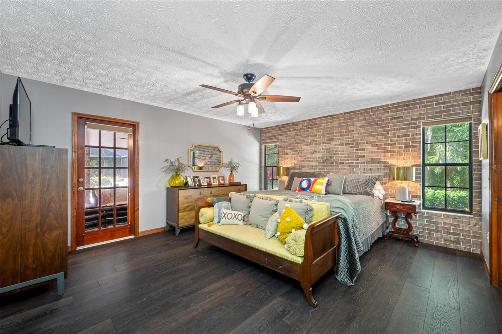 Image 17 of 30 For 9206 65th Avenue E