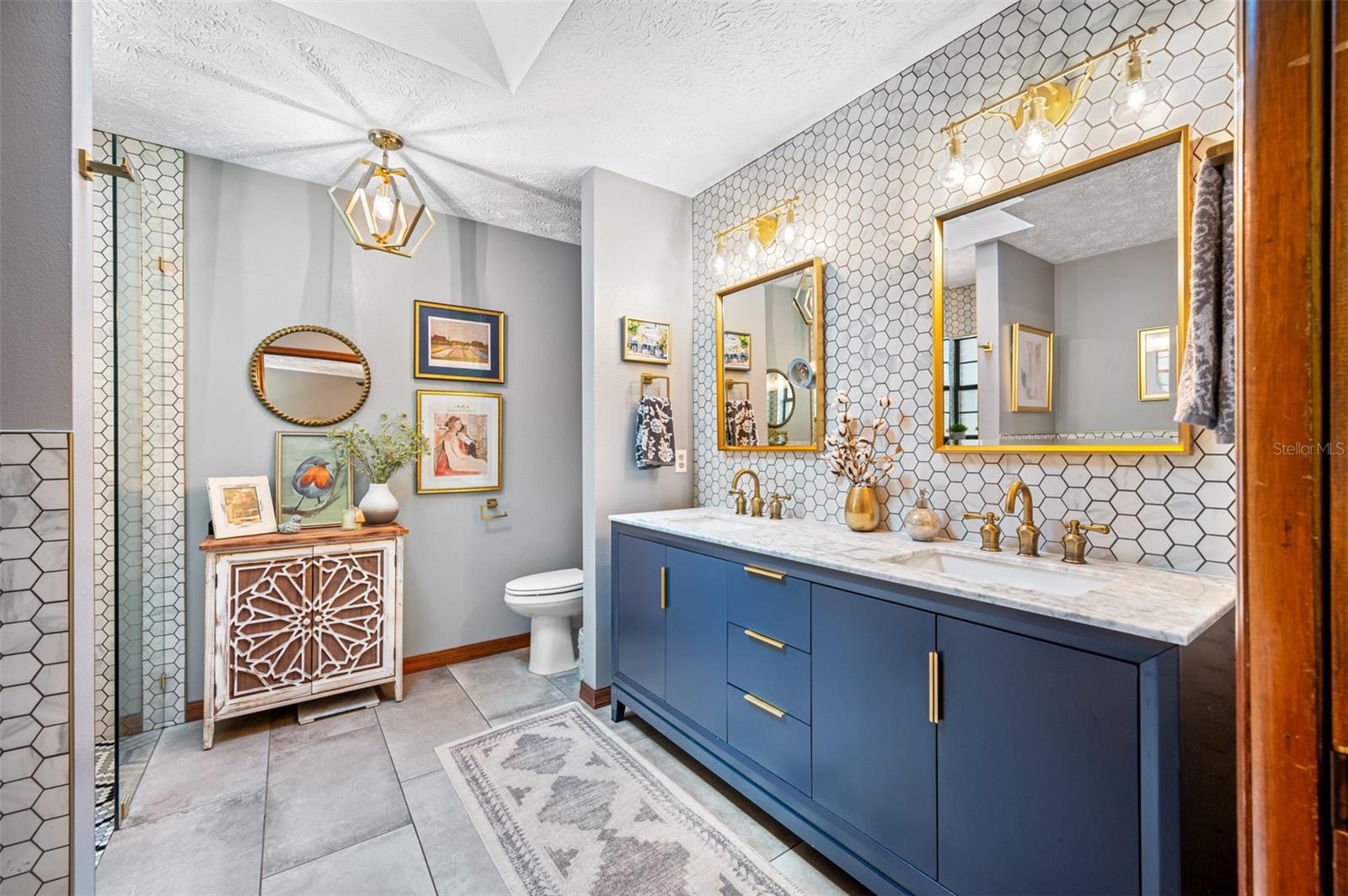 Image 18 of 30 For 9206 65th Avenue E