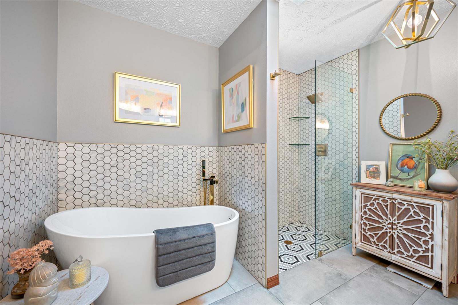 Image 19 of 30 For 9206 65th Avenue E