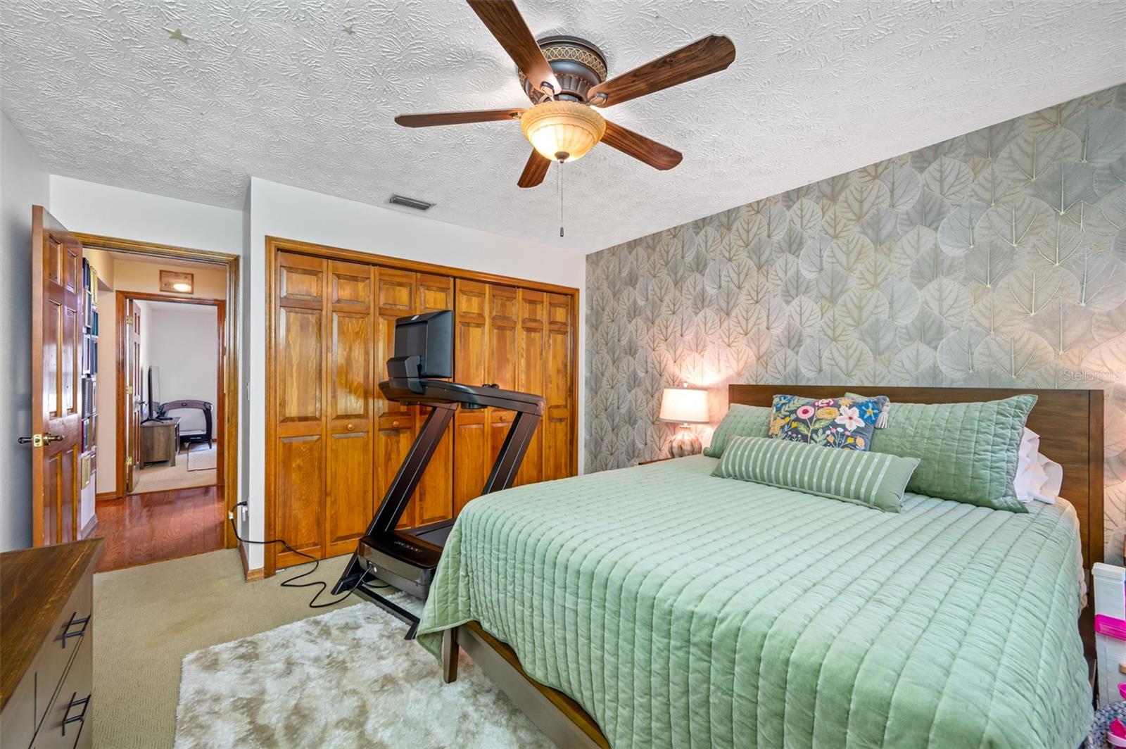 Image 20 of 30 For 9206 65th Avenue E