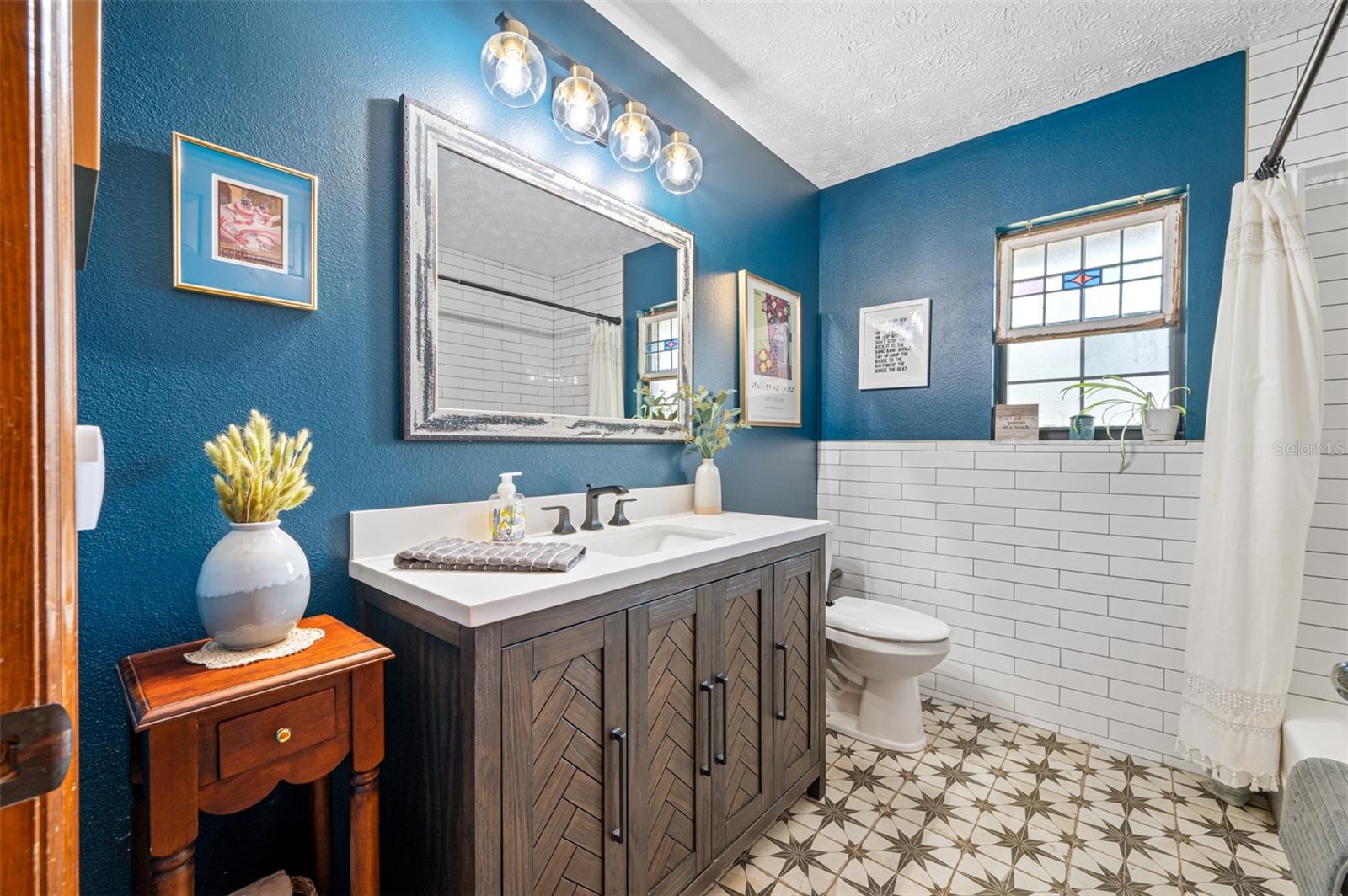 Image 21 of 30 For 9206 65th Avenue E