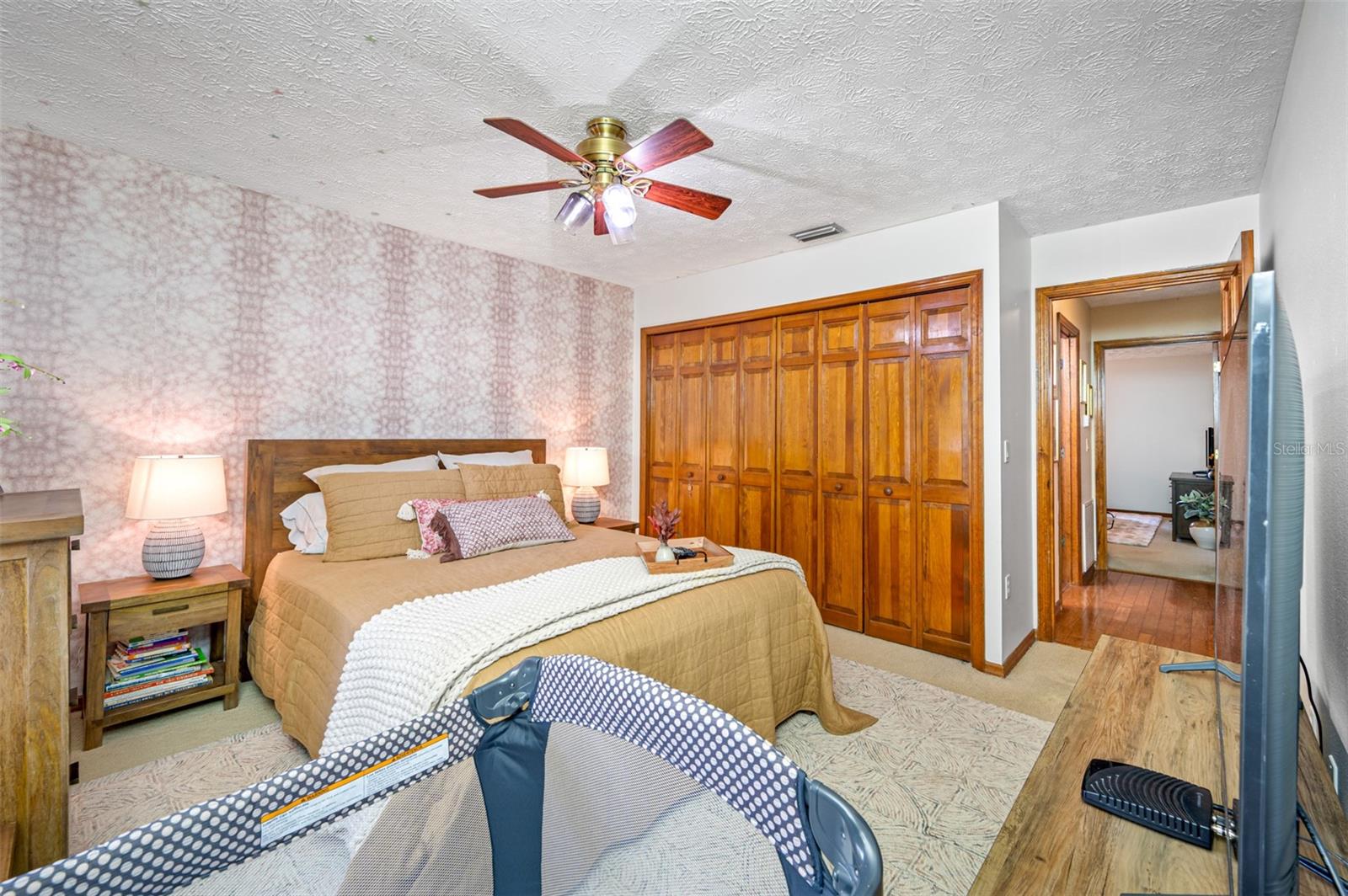 Image 24 of 30 For 9206 65th Avenue E