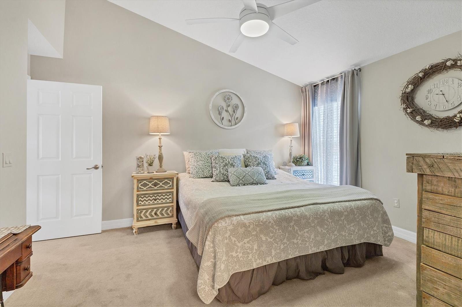 Image 12 of 33 For 7216 48th Avenue E