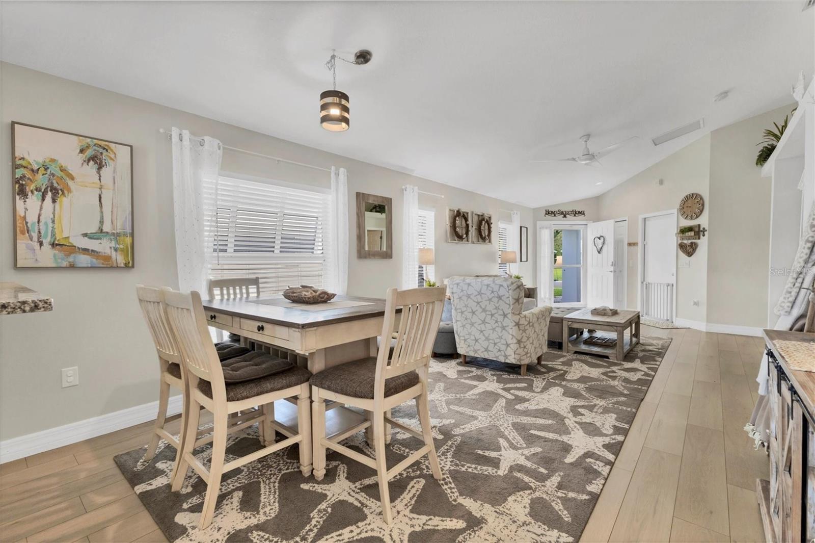 Image 7 of 33 For 7216 48th Avenue E