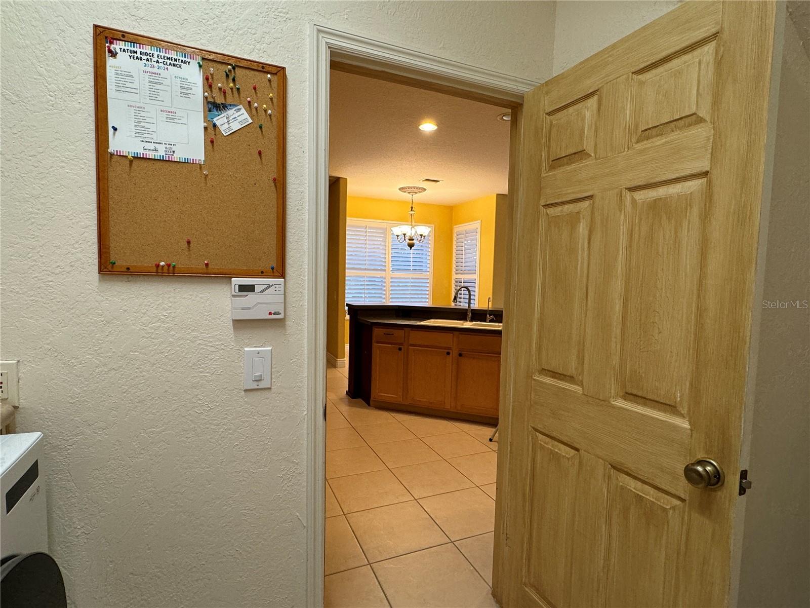 Image 21 of 79 For 7832 Kavanagh Court