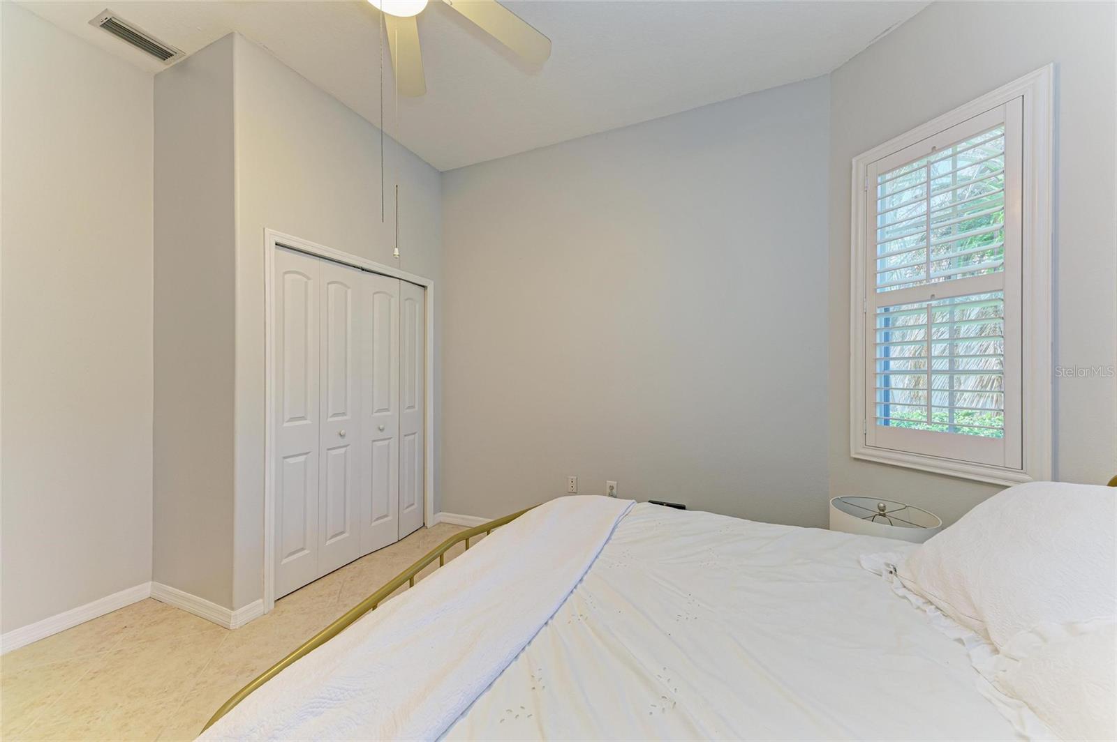 Image 13 of 34 For 7007 Bridle Path Court