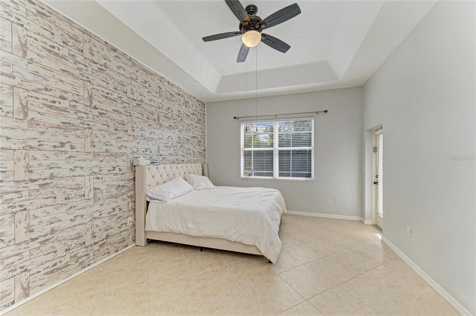 Image 14 of 34 For 7007 Bridle Path Court