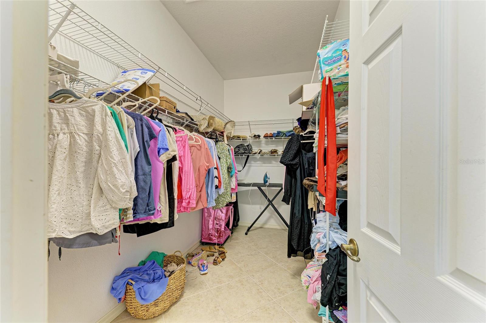 Image 20 of 34 For 7007 Bridle Path Court