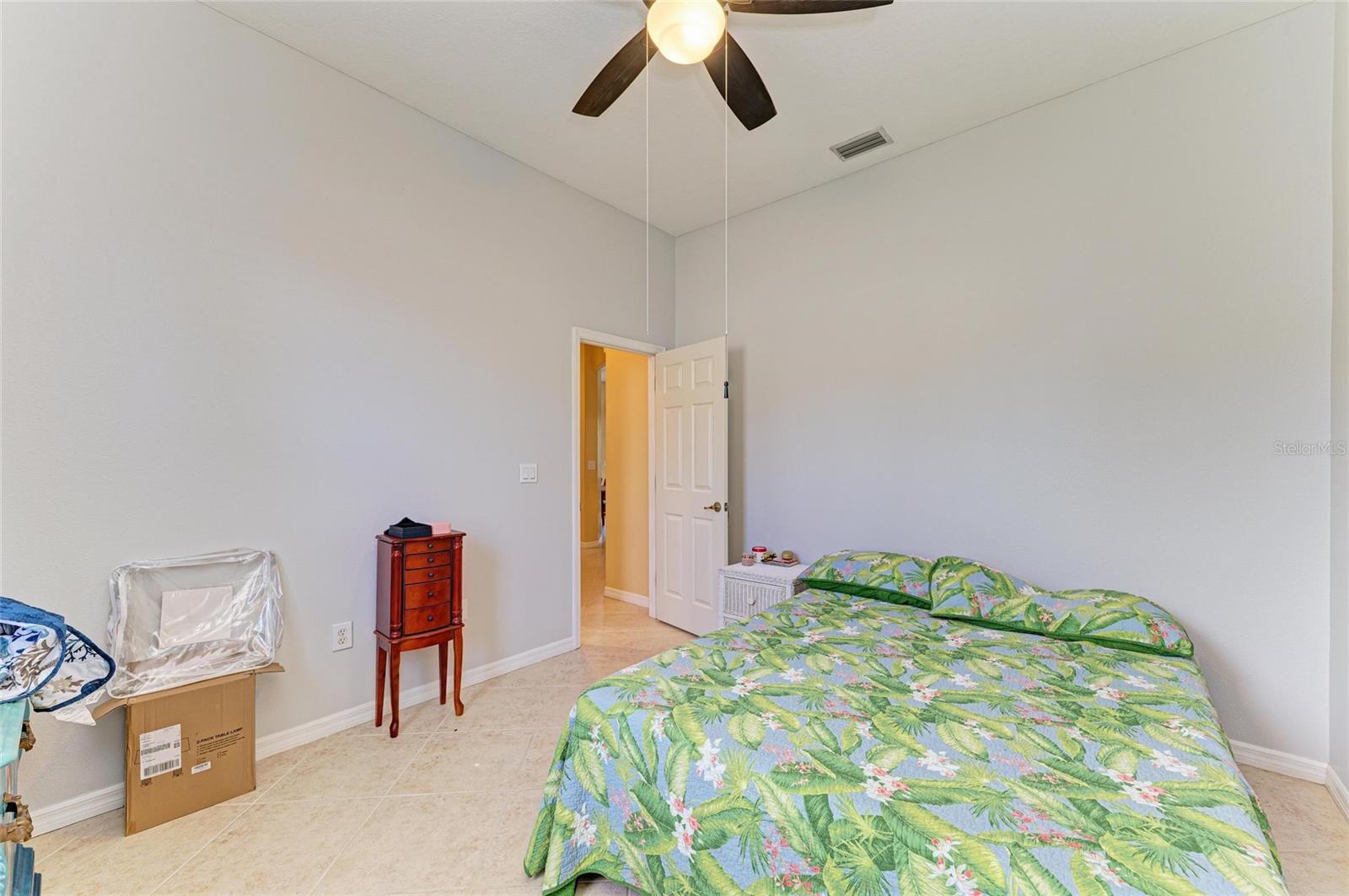 Image 22 of 34 For 7007 Bridle Path Court