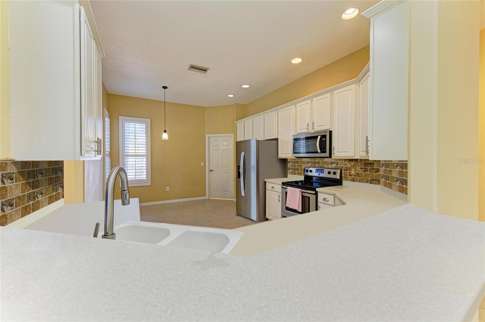 Image 32 of 34 For 7007 Bridle Path Court