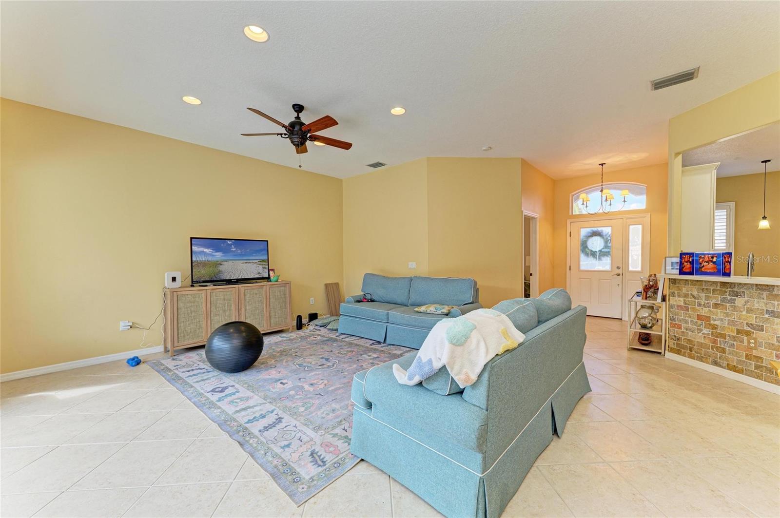 Image 33 of 34 For 7007 Bridle Path Court
