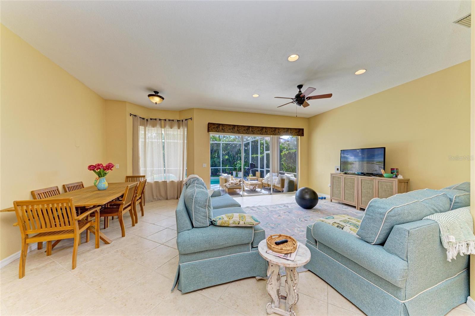 Image 9 of 34 For 7007 Bridle Path Court