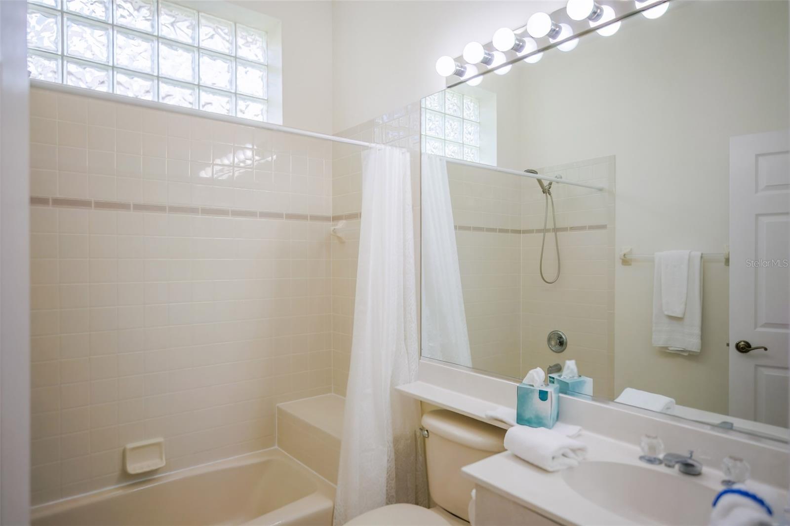 Image 17 of 24 For 8628 54th Avenue Circle E