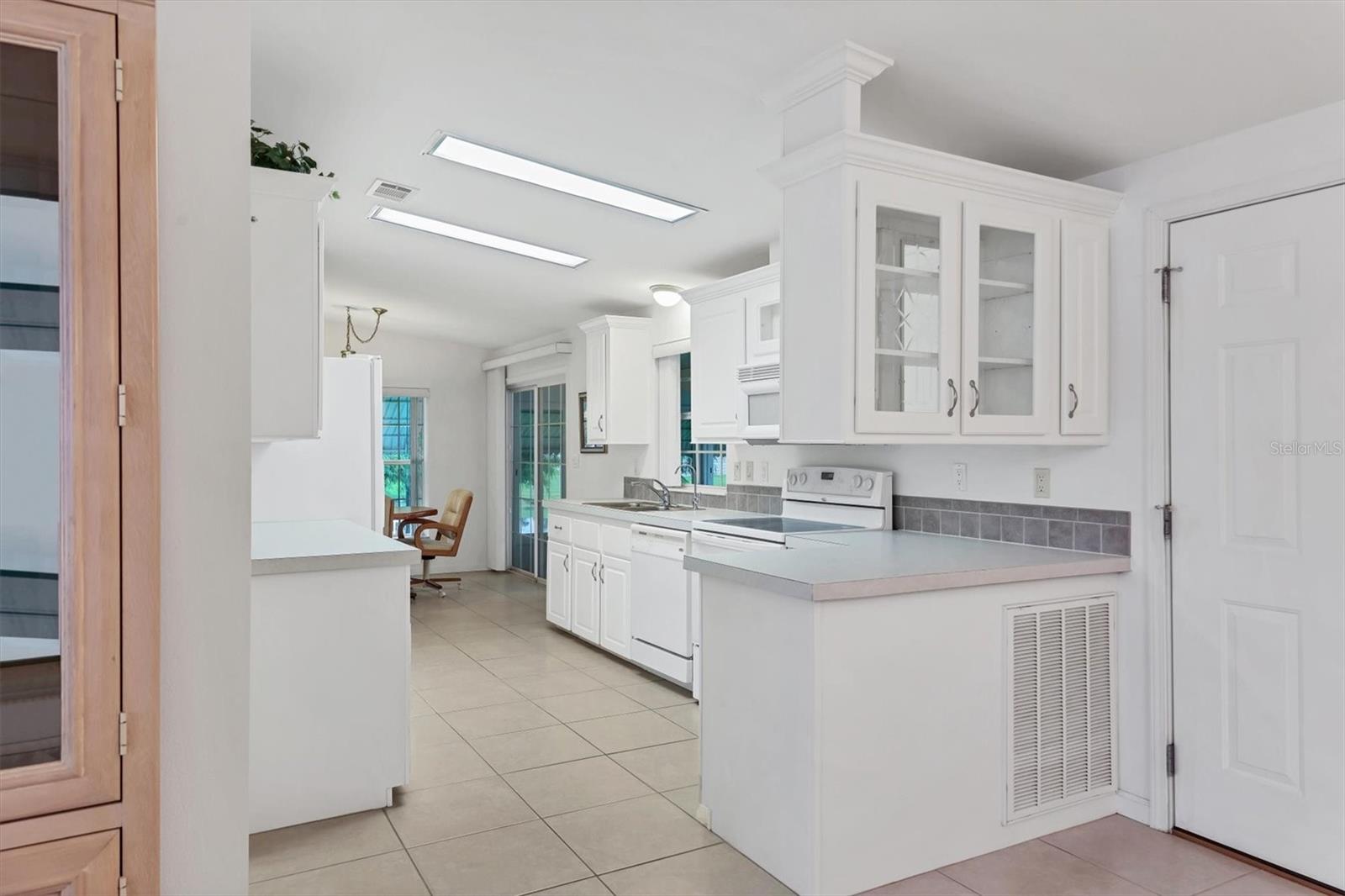 Image 13 of 45 For 3445 71st Avenue E