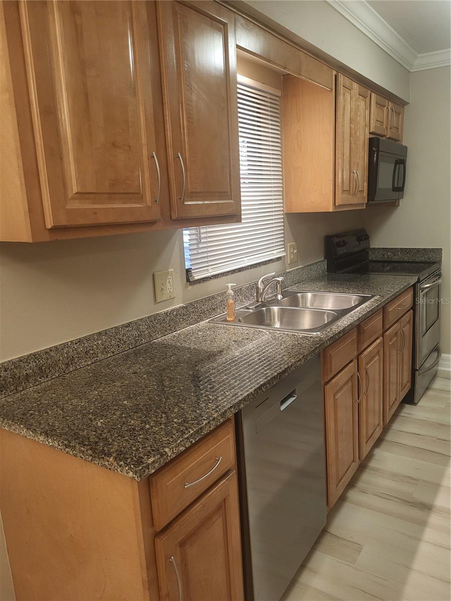 Image 3 of 29 For 3360 Osprey Avenue 102b
