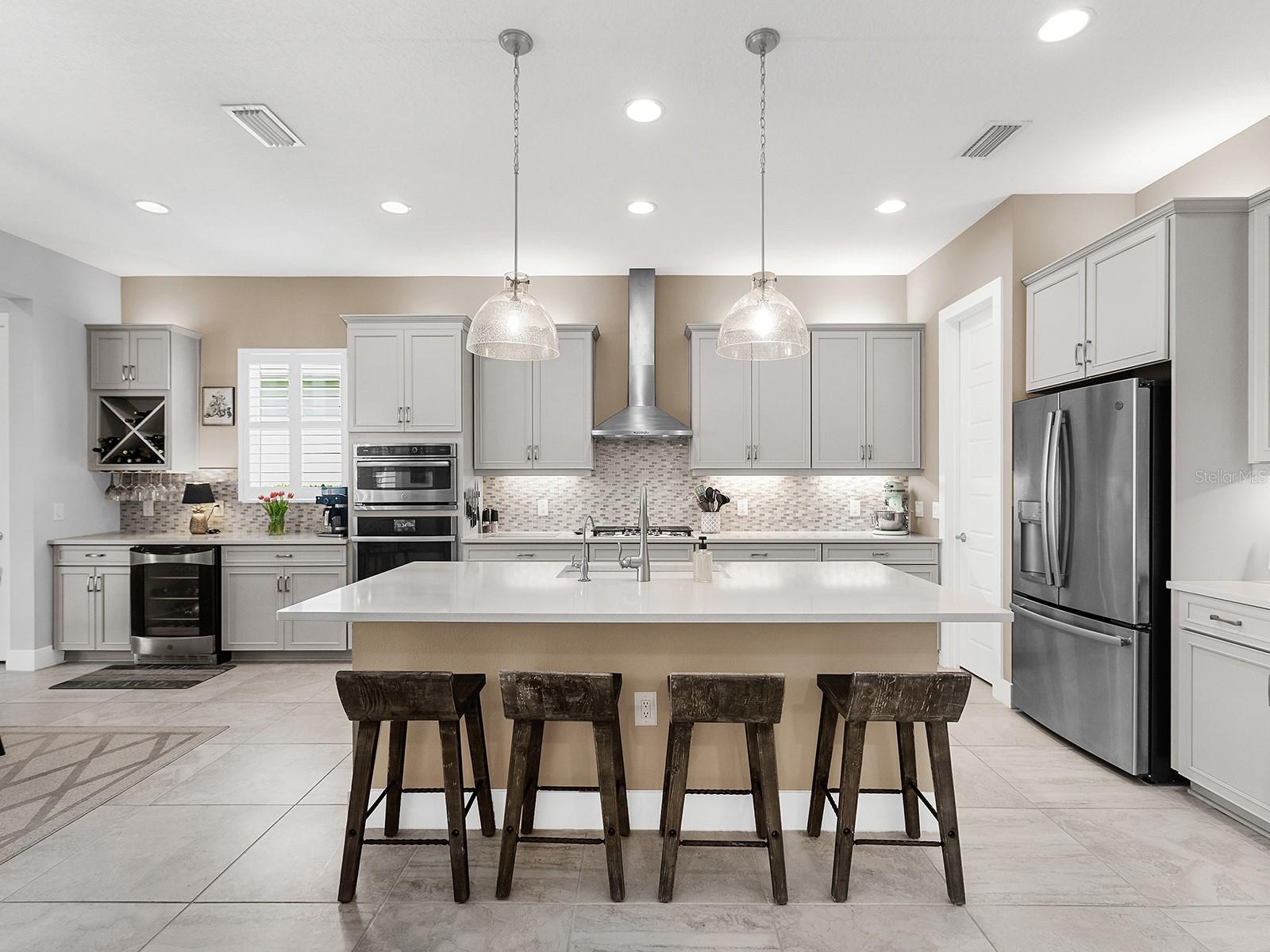 Image 17 of 81 For 8273 Grande Shores Drive