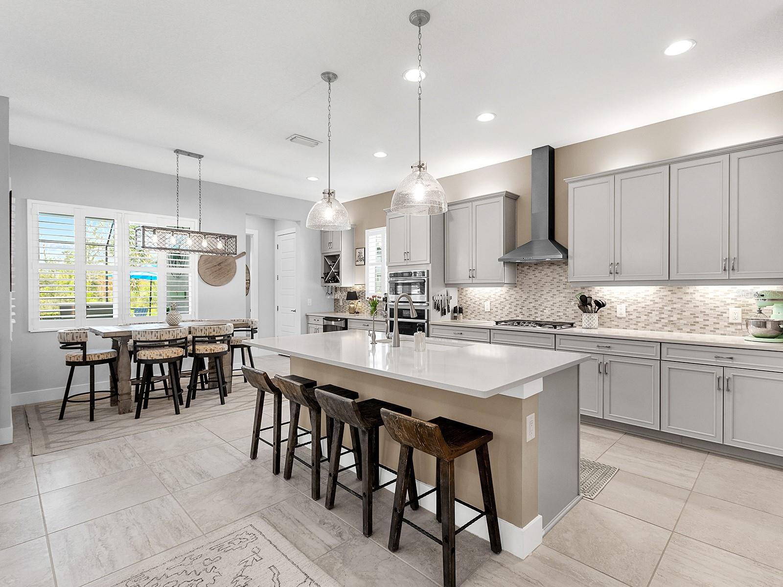Image 18 of 81 For 8273 Grande Shores Drive