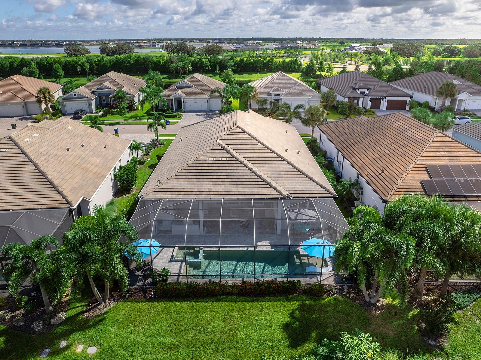 Image 50 of 81 For 8273 Grande Shores Drive